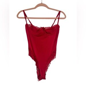 L21 OH LALA CHERI RED UNDERWIRE BODYSUIT- SMALL- lingerie